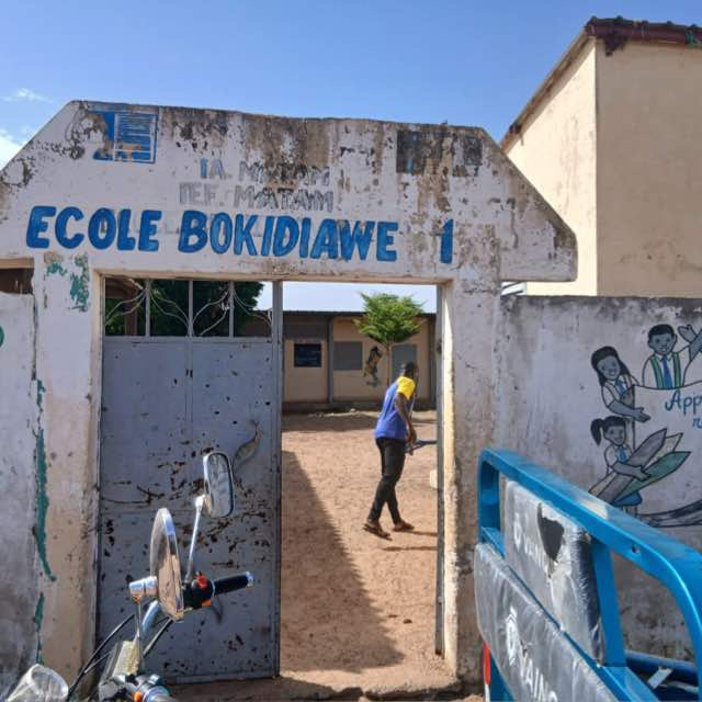 Travaux de réfection- École de Bokidiawé