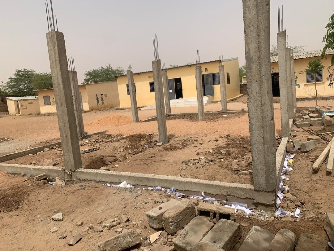 Project 2026- Ondersteunen van het bouwen van een rust ruimte in École 1 -Bokidiawe